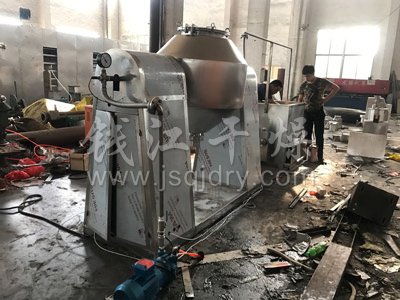 众和食品公司在我公司订购的SZG-200双锥回转真空干燥机今日发货