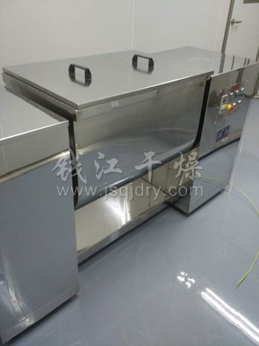 上海爵升生物科技有限公司 CH-200槽型混合机 、槽型搅拌机安装完毕