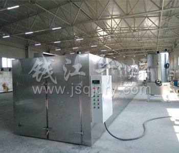 阿塞拜疆大型热风循环烘箱-烘干机安装调试中